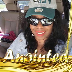 Meet your Posher, Yolanda